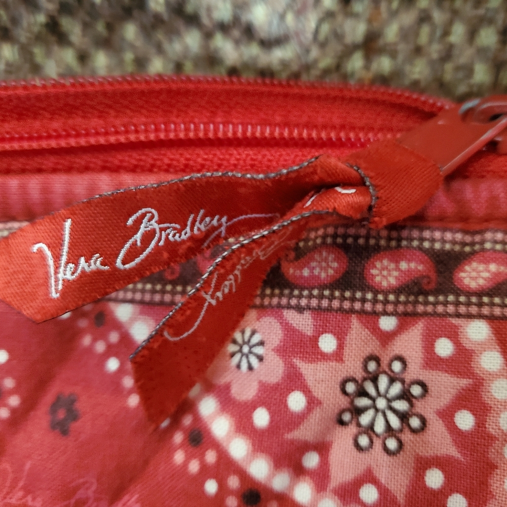 Vera Bradley Tote Bag in Red Bandana Print. 14" X 12" w/o Handles - Picture 2 of 6